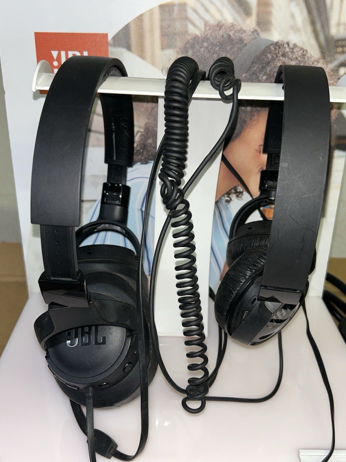 JBL Tune Series 600BTNC & 750BTNC Headphone Display Store Model Tested & Works