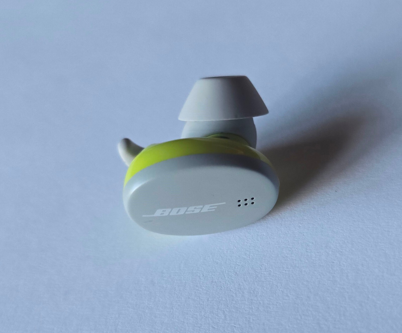 Unused Glacier White Bose Sport True Wireless RIGHT EARBUD ONLY In Bulk Pkg