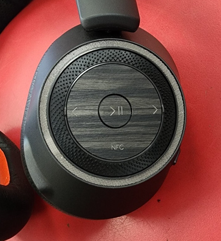 Plantronics Voyager 8200 UC B8200 Bluetooth Wireless Headphones No Dongle / USB