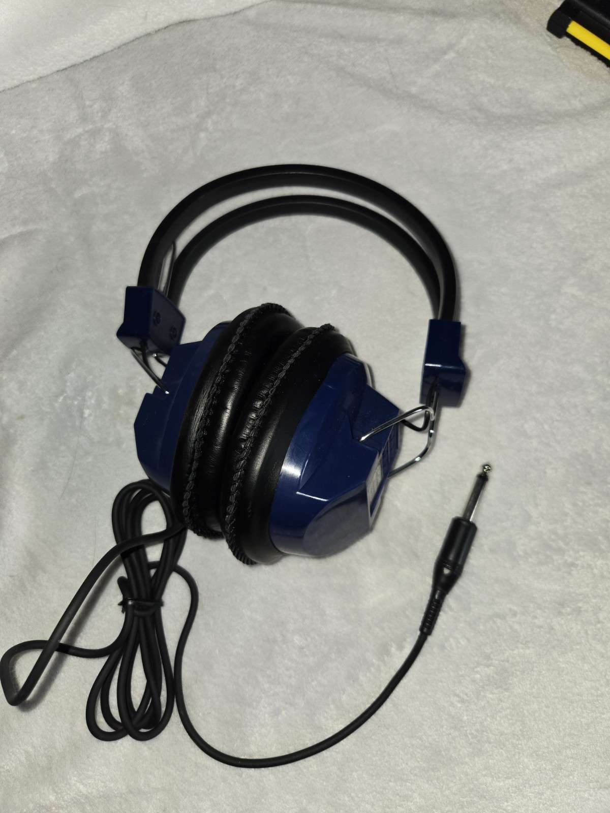 California Model 2924AV 600 Ohm Made In Korea Tested and Working