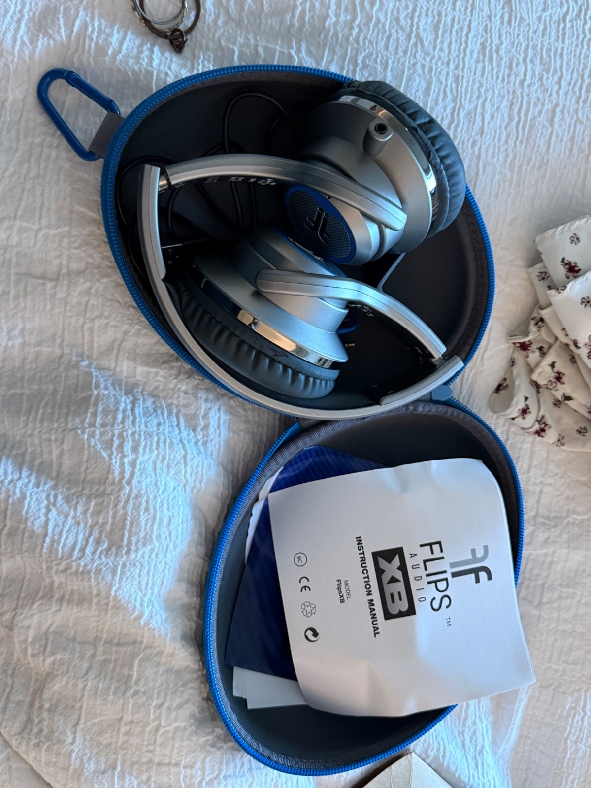 Flips Audio XB Convertible Headphones & Speakers Gray Blue w/ Case – Flip Ear