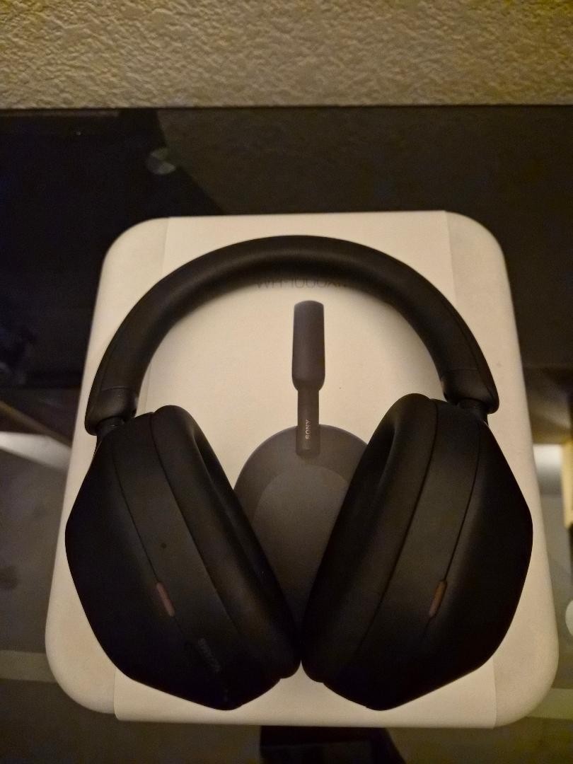 Sony WH-1000XM5 Wireless Noise Canceling Headphones- Black- Bluetooth/USB-ANC