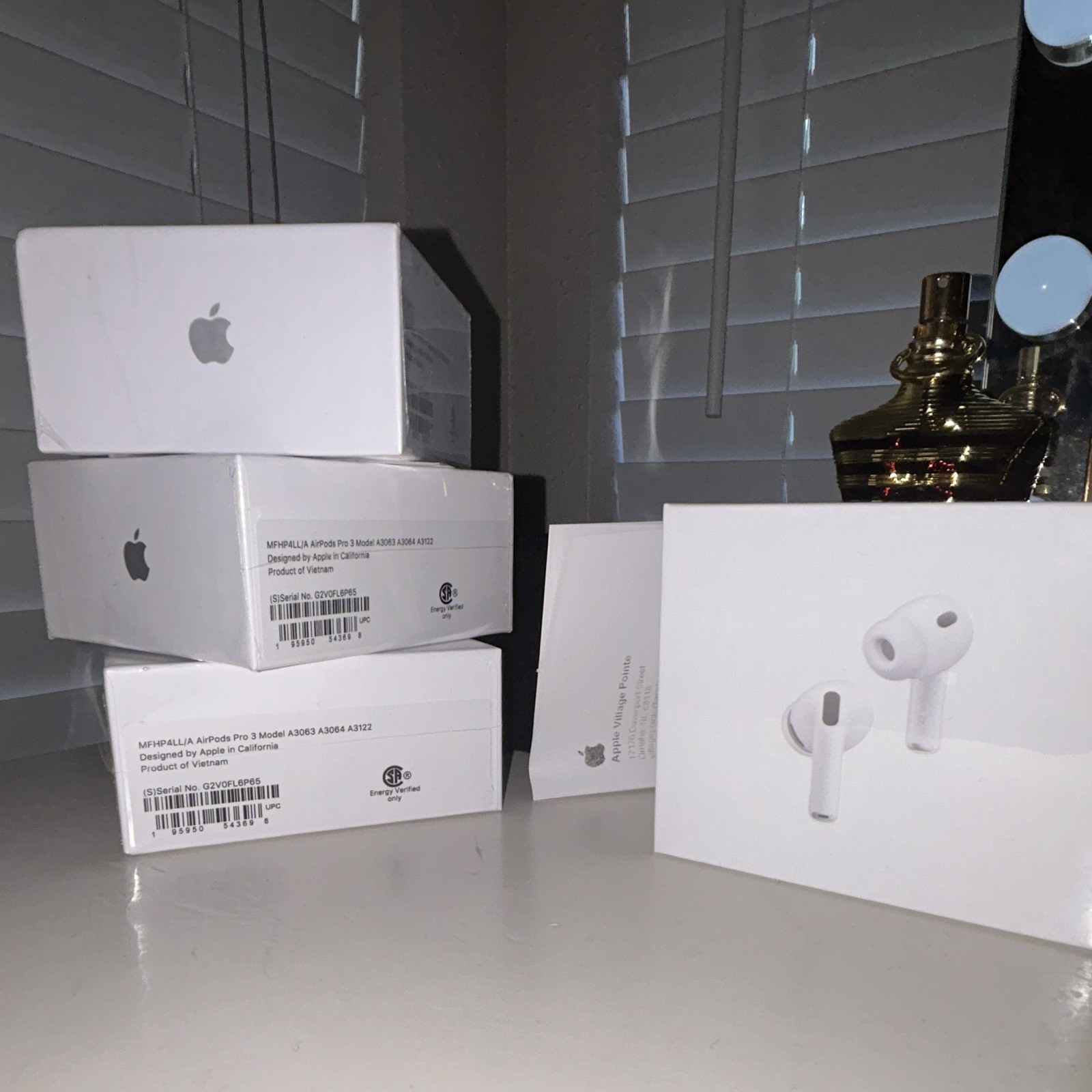 UNOPENED AirPods Pro 3 White In-Ear Bluetooth Wireless Earbuds w/ Built-In Mic