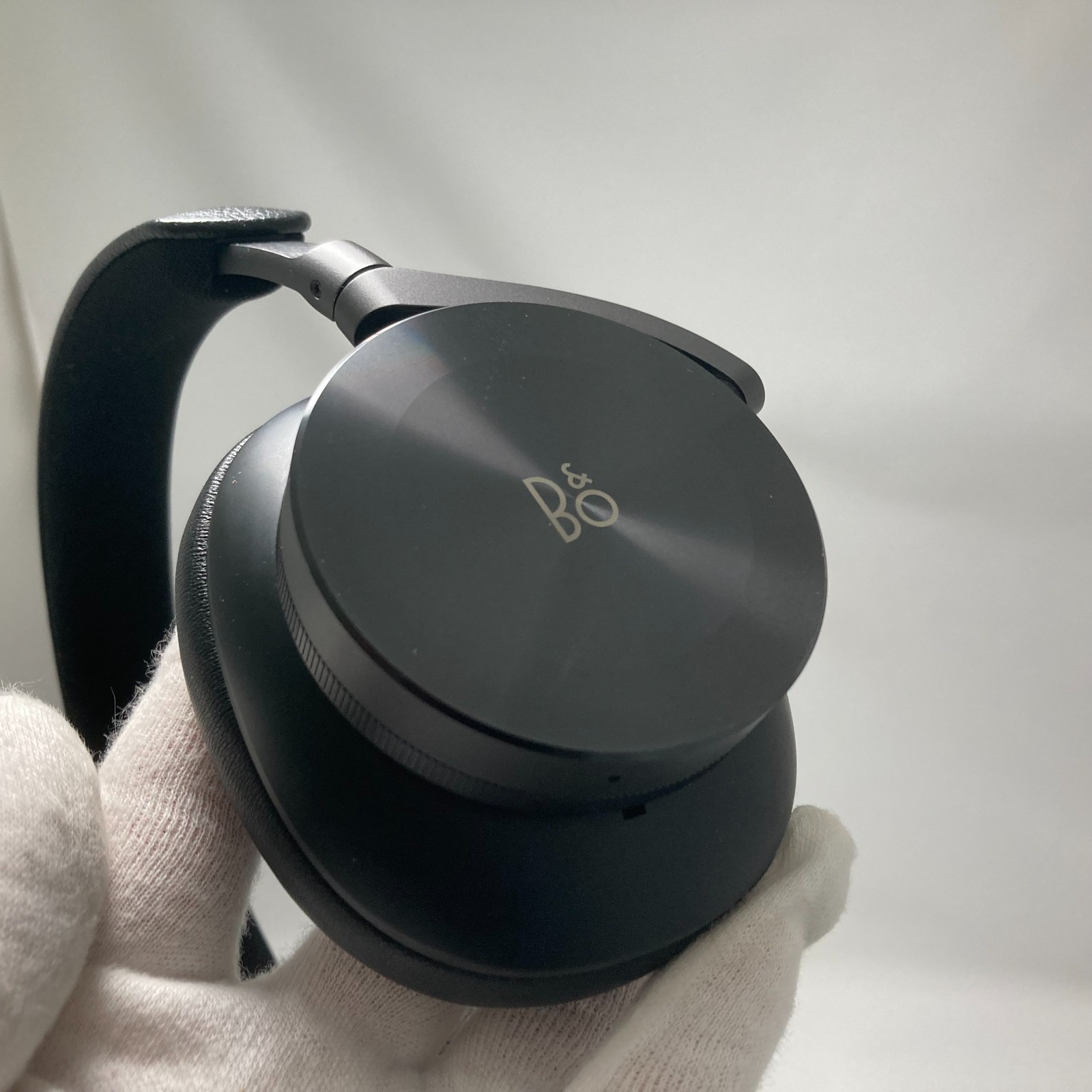 Bang & Olufsen Beoplay H95 Wireless ANC Over-Ear Headphones Titanium 40mm