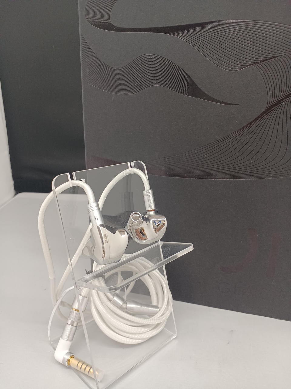 DUNU-TOPSOUND Glacier River Earphones 9-driver in-ear headphones