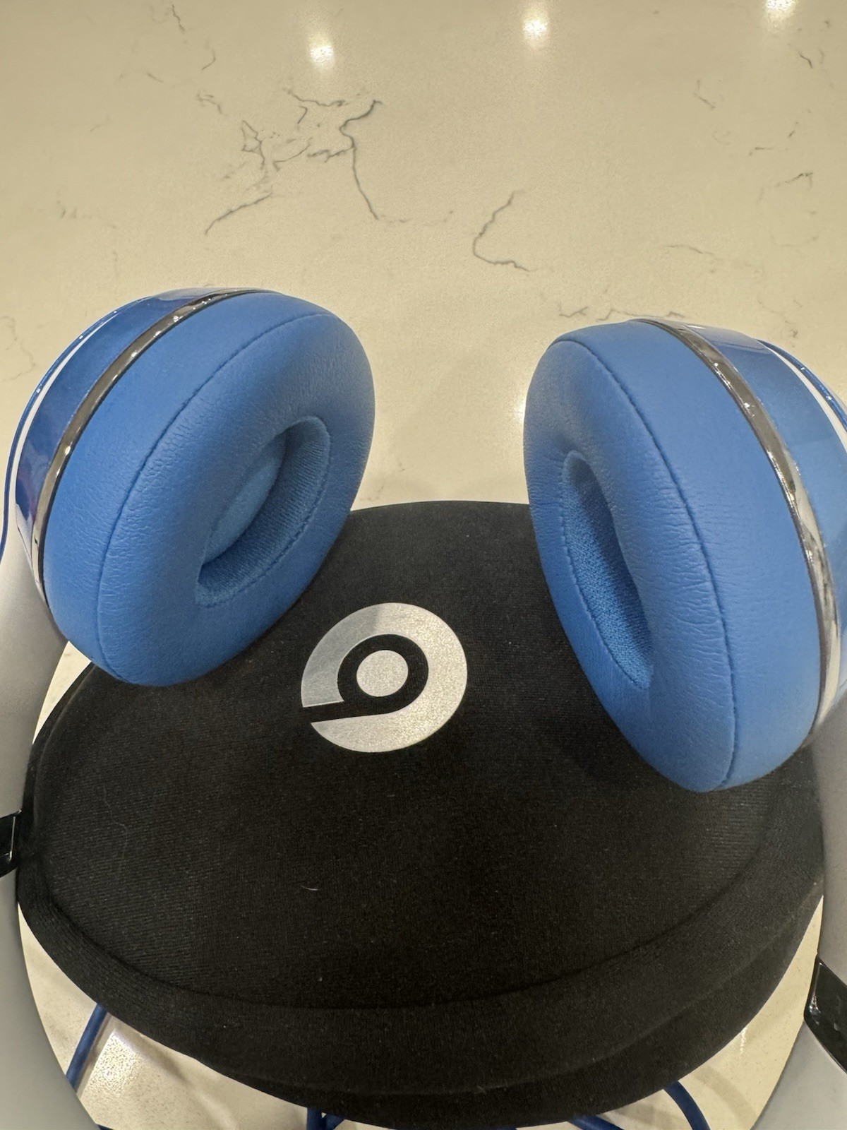 Beats by Dr. Dre Solo2 Over the Ear Headphones – Blue