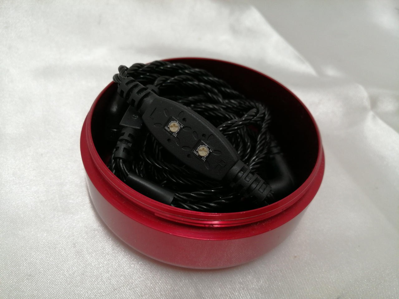 JH Audio Angie Earphones 8BA Collab Reference In-Ear 10Hz-23kHz 17Ω