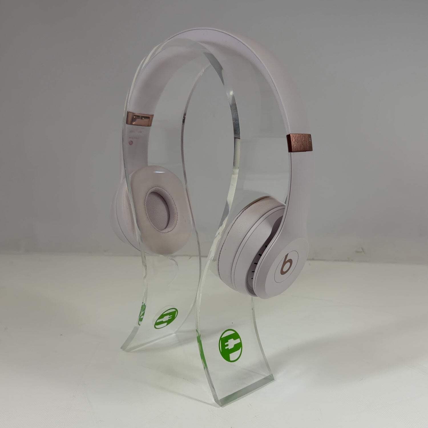 Beats Solo4 Wireless Over-Ear Bluetooth Headphones Cloud Pink A3140
