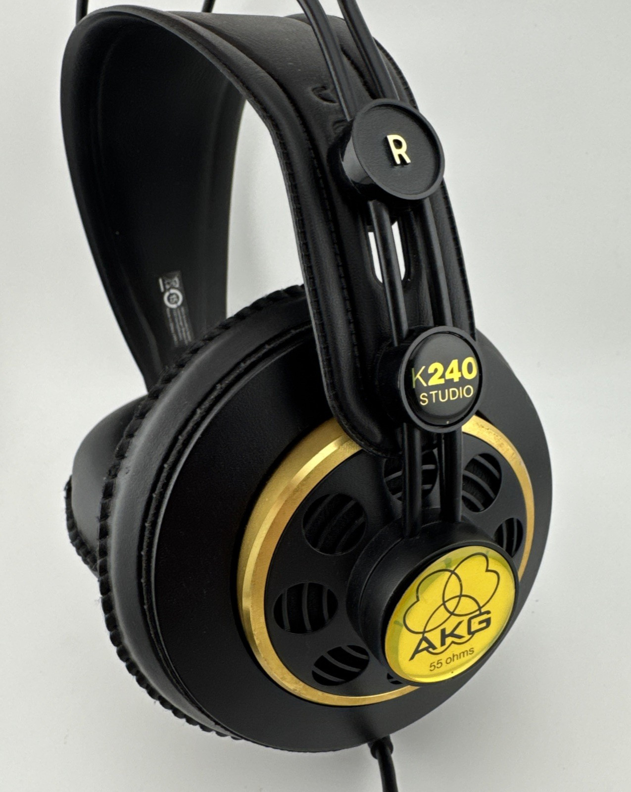 AKG K240 Studio Monitoring Headphones Semi Open Back TESTED WORKING