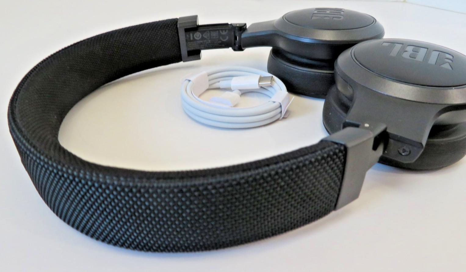 JBL Live 460NC Noise Cancelling Bluetooth Headphones Black Alexa Voice Assistant