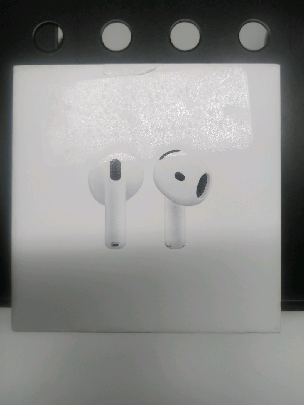 Apple AirPods 4 ‎‎MXP63LL/A Bluetooth Earbuds White Wireless with Charging Case
