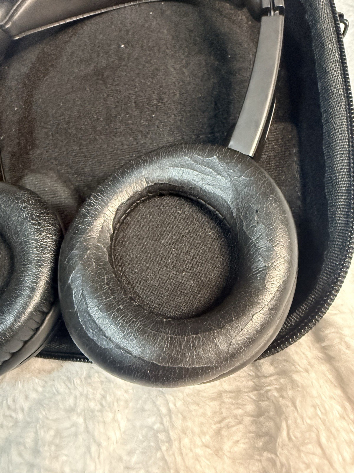 Imagine RF Wireless Over-Ear Headphones Adjustable Headband Case Black/Silver