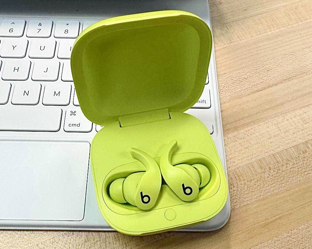 Beats Fit Pro Wireless Bluetooths Earbuds In Ear – Volt Yellow – New Sealed