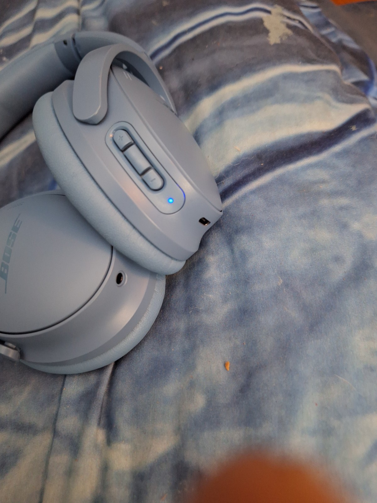 Bose QuietComfort Headphones – Noise Cancelling – Twilight Blue