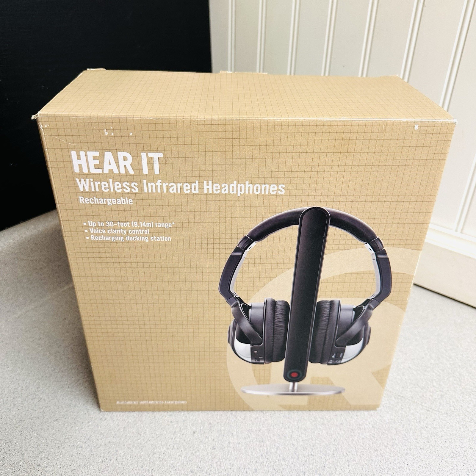 Vtg Radio Shack Infrared Wireless Headphones w/Transmitter Rechargeable 3300280