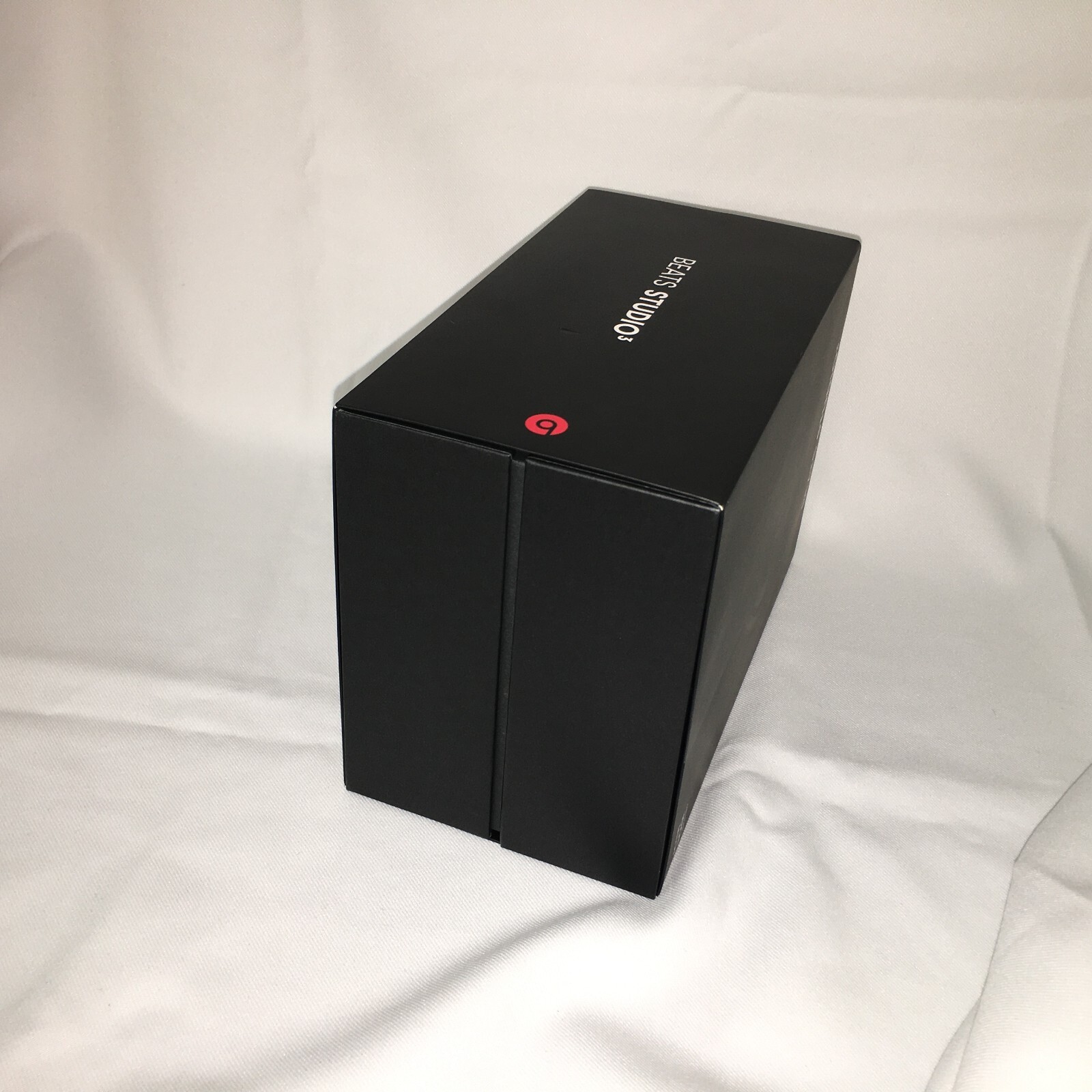 Beats Studio3 Headphones (Empty Box Only by Dr. Dre Over the Ear Black Wireless.