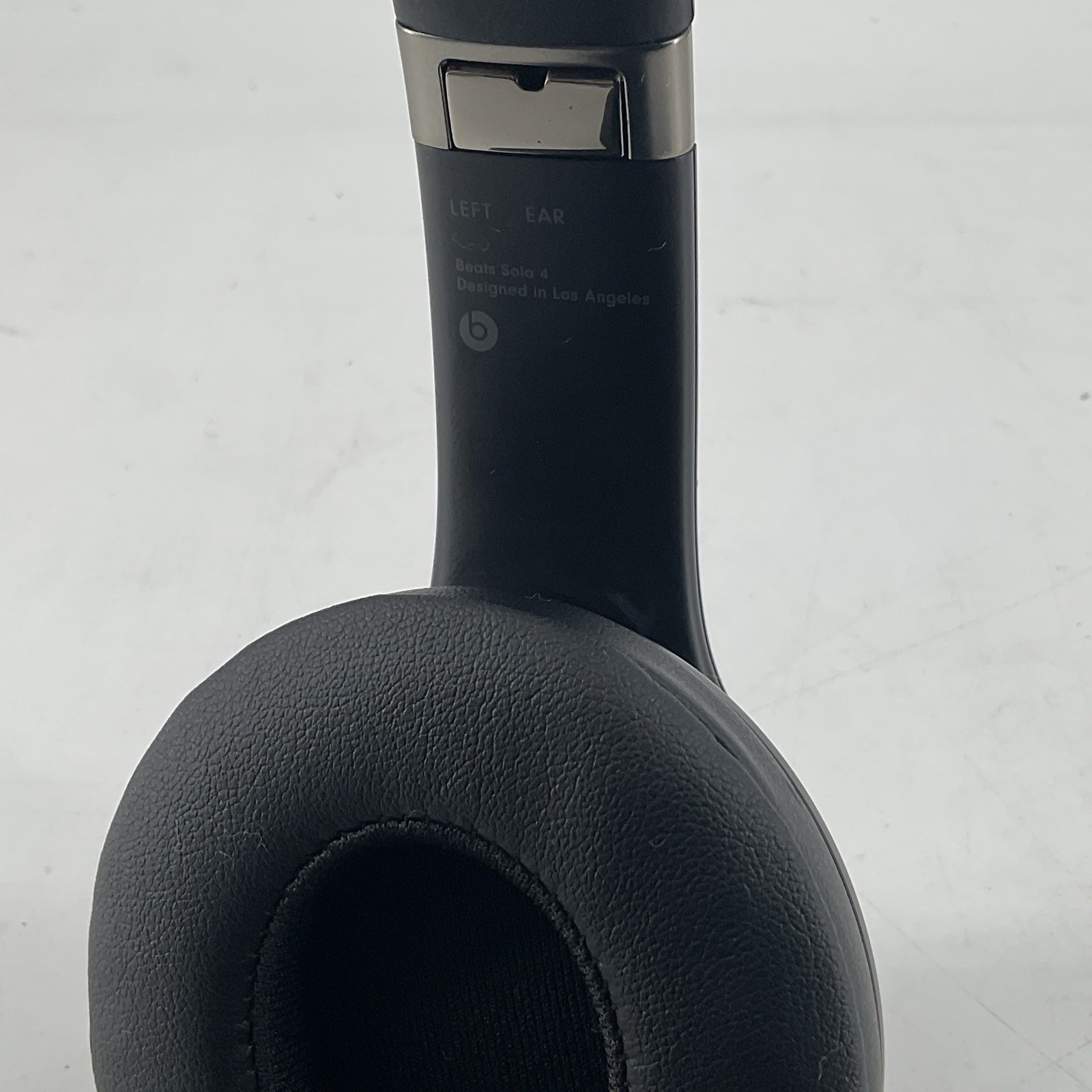Beats Solo 4 Black Wireless Bluetooth Headphones, Unit Only. (A821)