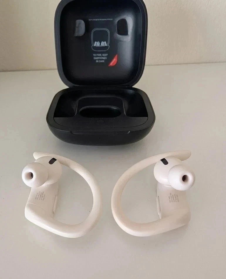 Beats by Dr. Dre Powerbeats Pro Wireless Bluetooth Earbuds Headphones White