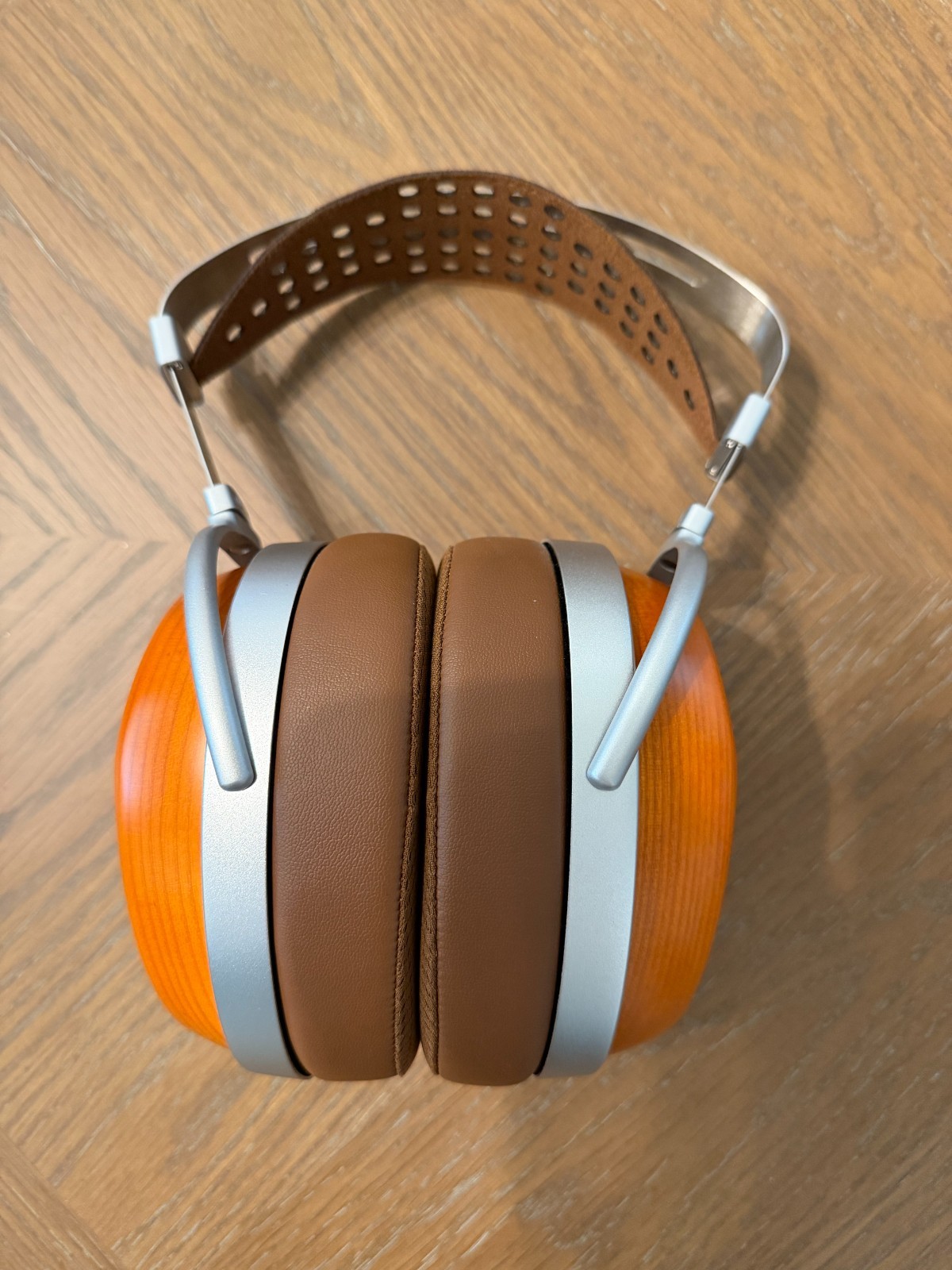 NEW OPEN BOX HIFIMAN HE-R10P Closed Back Planar Magnetic Over-Ear Headphones