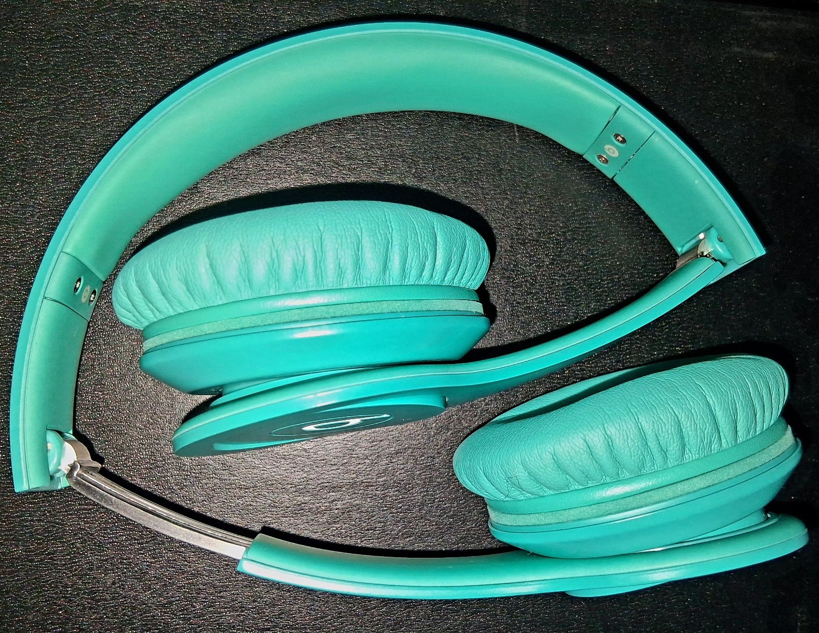Beats by Dr. Dre Solo HD “Drenched in Color” Edition On-Ear Headphones in Teal