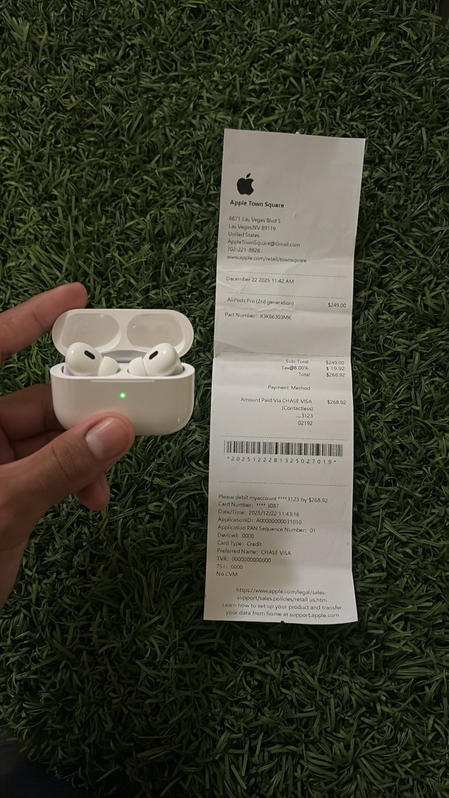 Apple AirPods Pro (2nd Gen) White Bluetooth Wireless In-Ear Earbuds, Mic