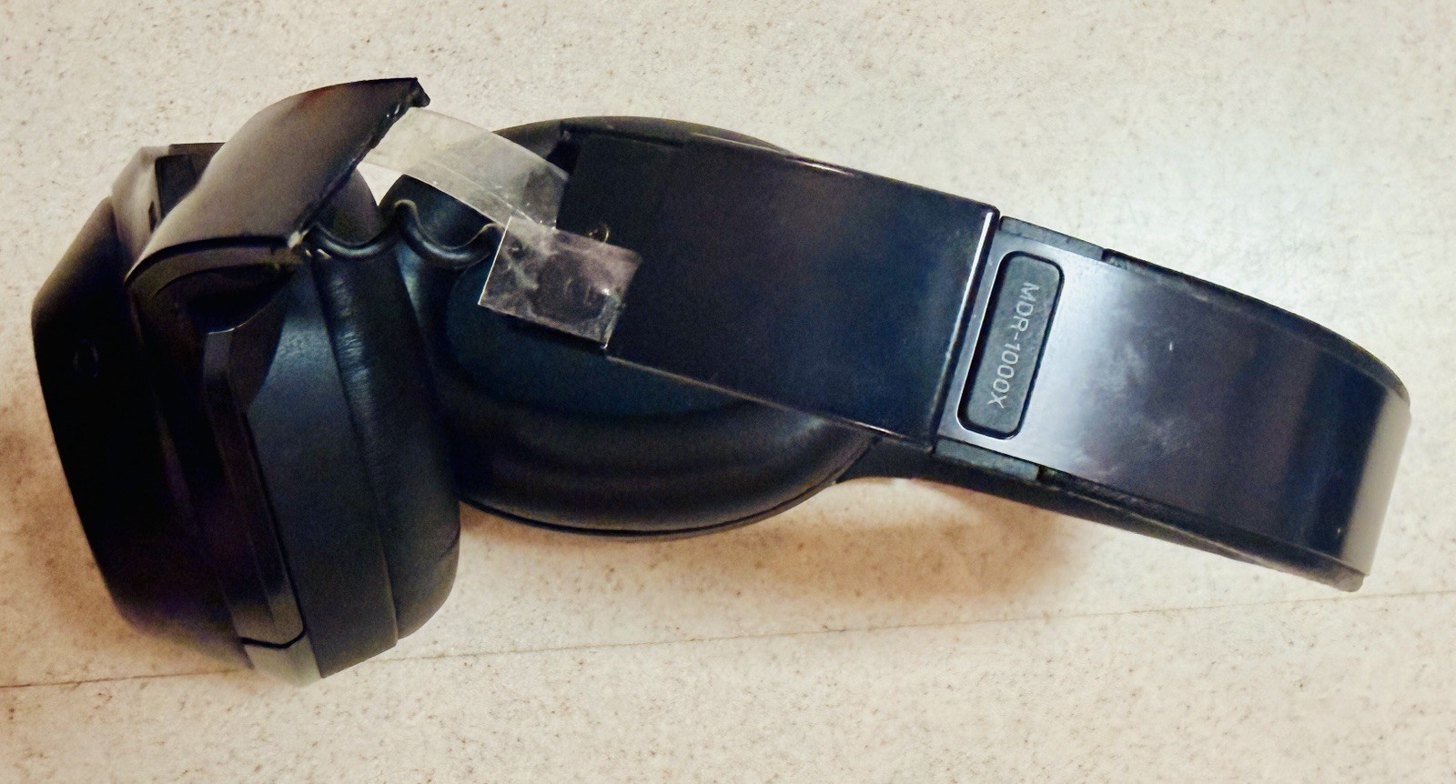 Sony MDR 1000X Wireless Bluetooth Noise Cancelling Headphones Black w Case