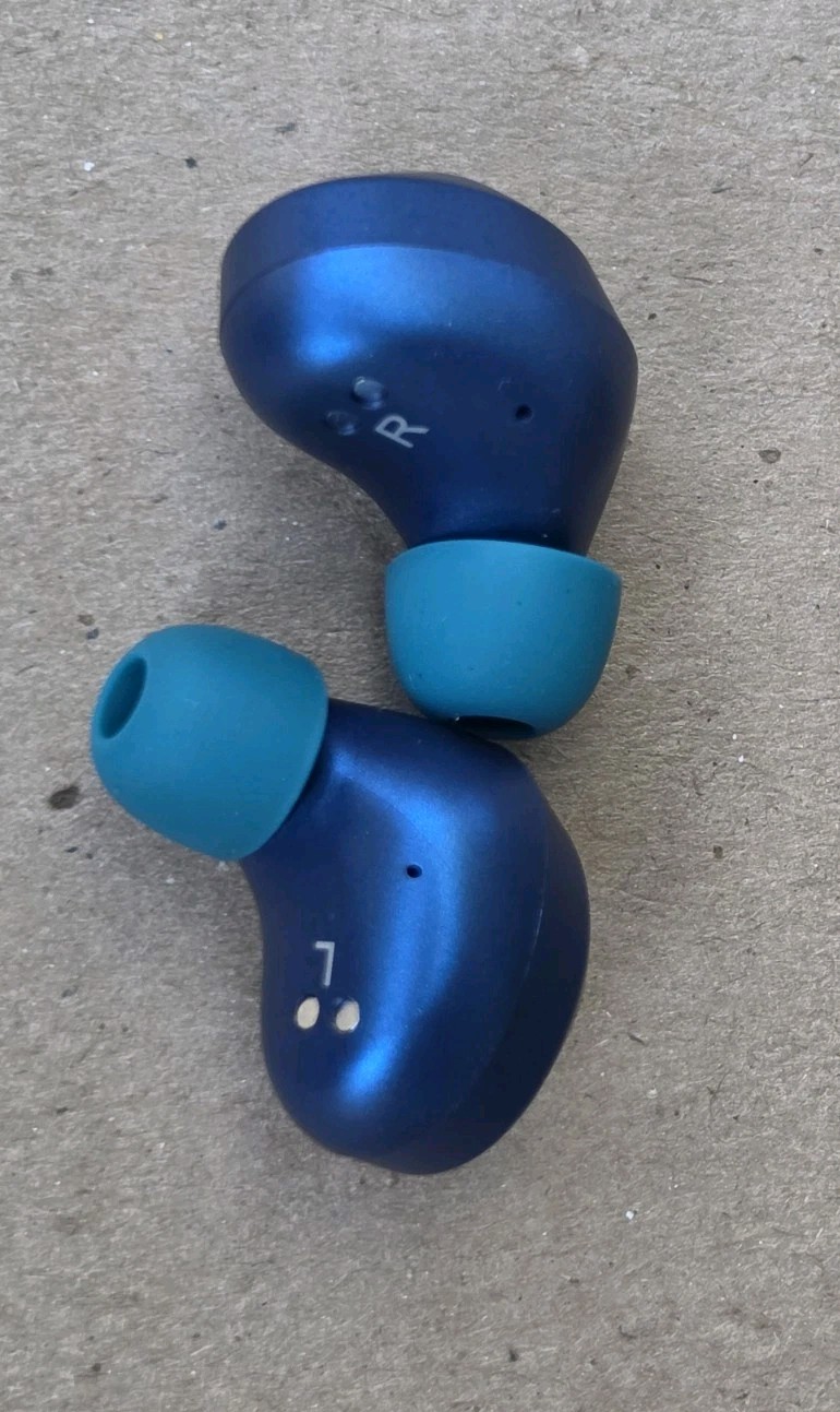 Raycon E25 The Everyday True Wireless Earbuds Only – Blue.
