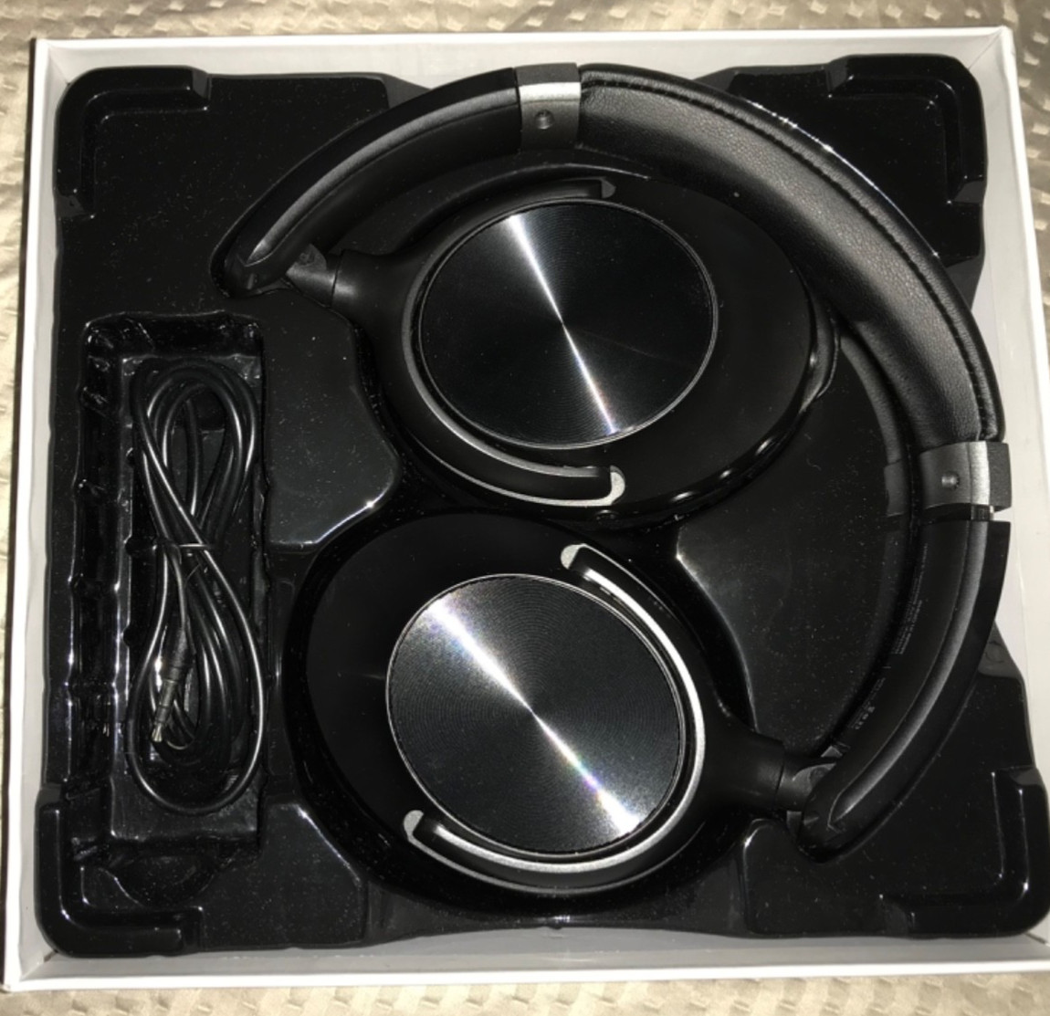 TAGRY Hybrid Active Noise Cancelling Headphones 100H Playtime Wireless Over Ear