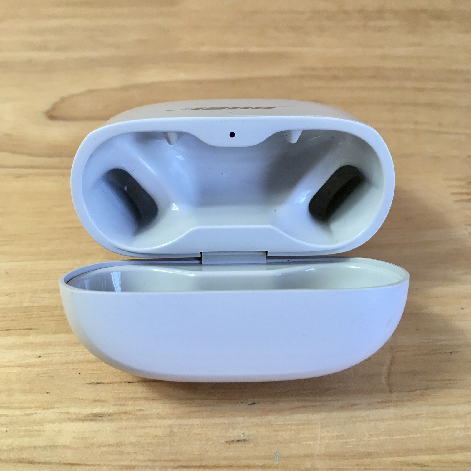 Bose QuietComfort Ultra True Wireless Noise Cancelling Earbuds – White Smoke