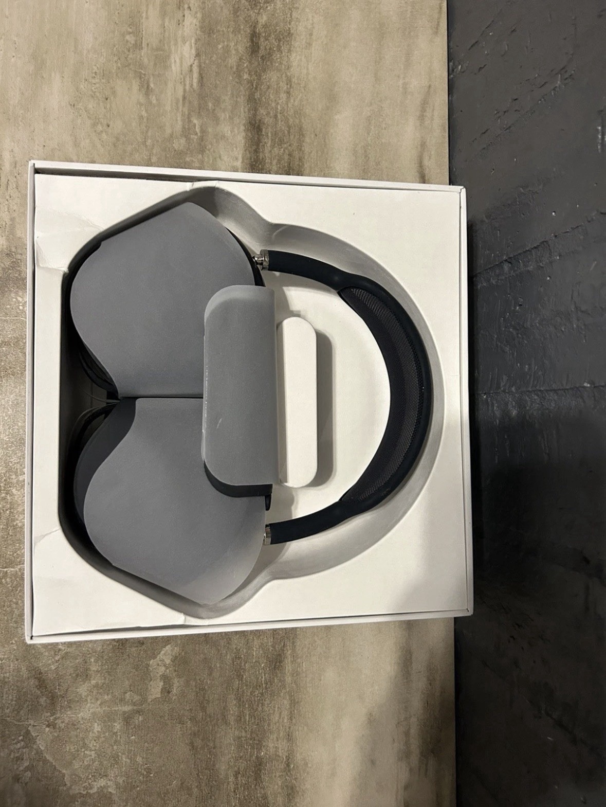Brand New AirPods Max (USB-C) Over Ear Midnight Black Headphones – Open Box