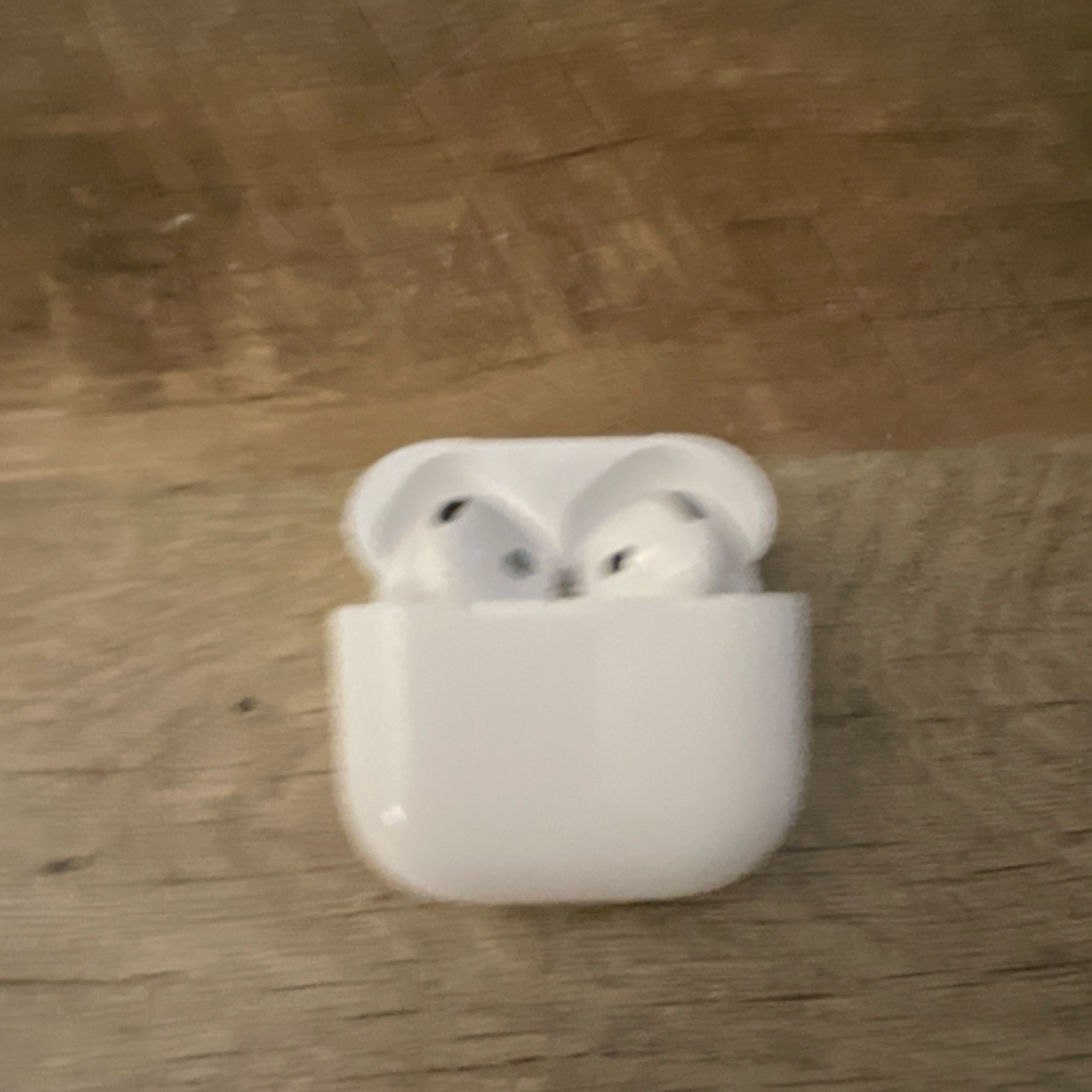 Apple AirPods 4 Wireless In-Ear Earbuds White with Charging Case