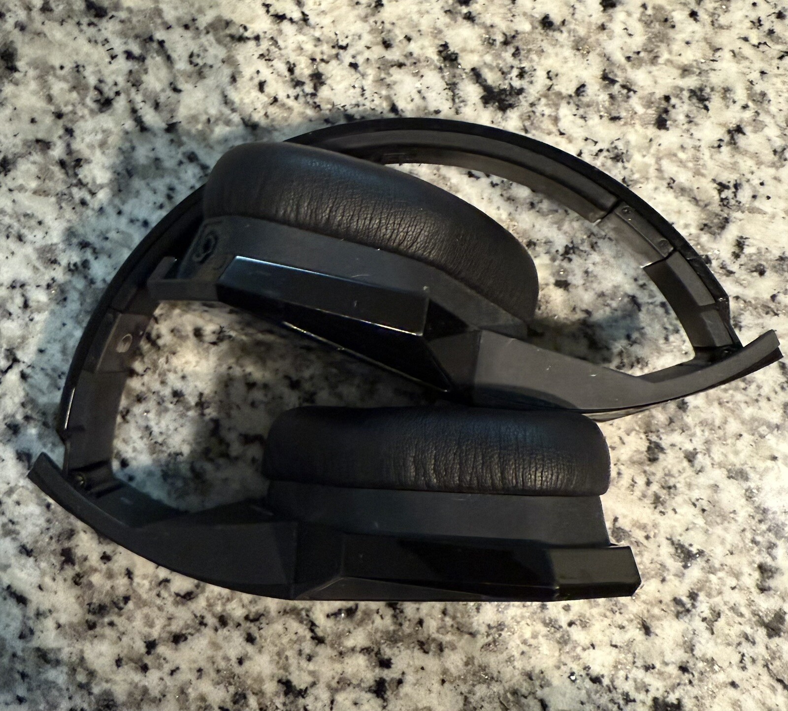 High-Definition Monster Diesel Vektr On-Ear Headphones – Black