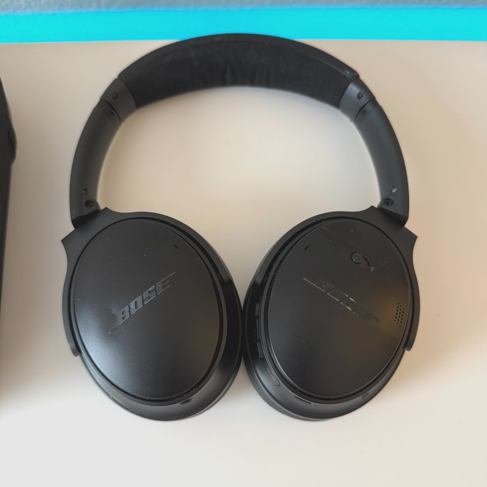 Bose QuietComfort 35 Wireless Noise Cancelling Headphones Black QC35 OG Box Case