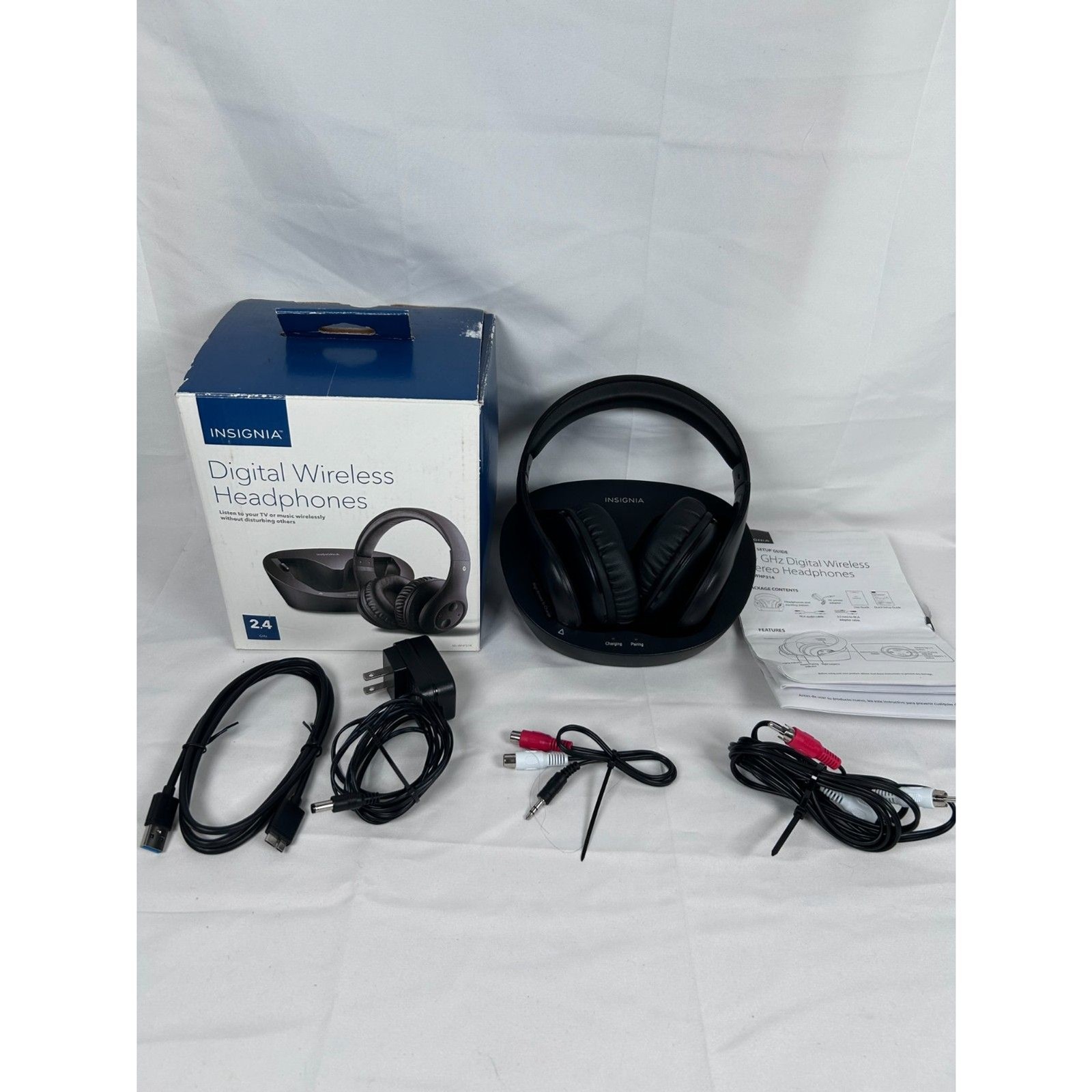 Insignia Digital Wireless Headphones 2.4GHz with Charging Dock