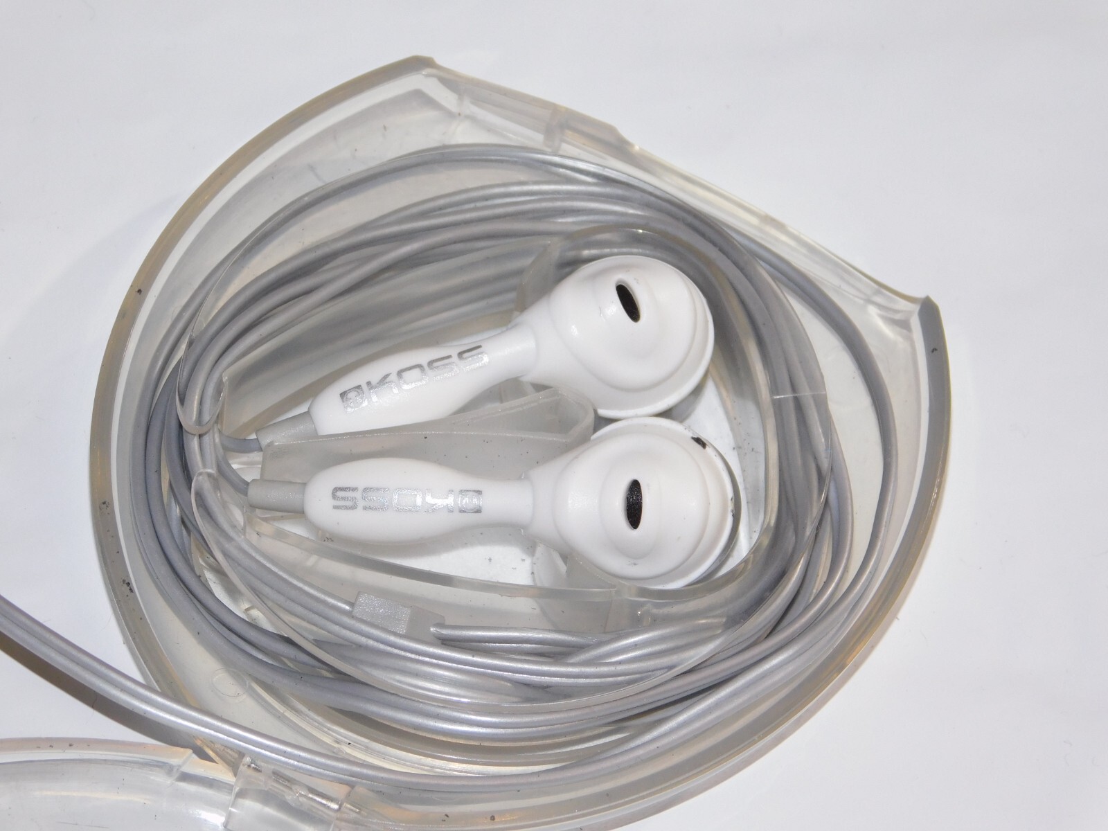 Koss White in Ear Headphones 4′ Cord Ships from USA Seller