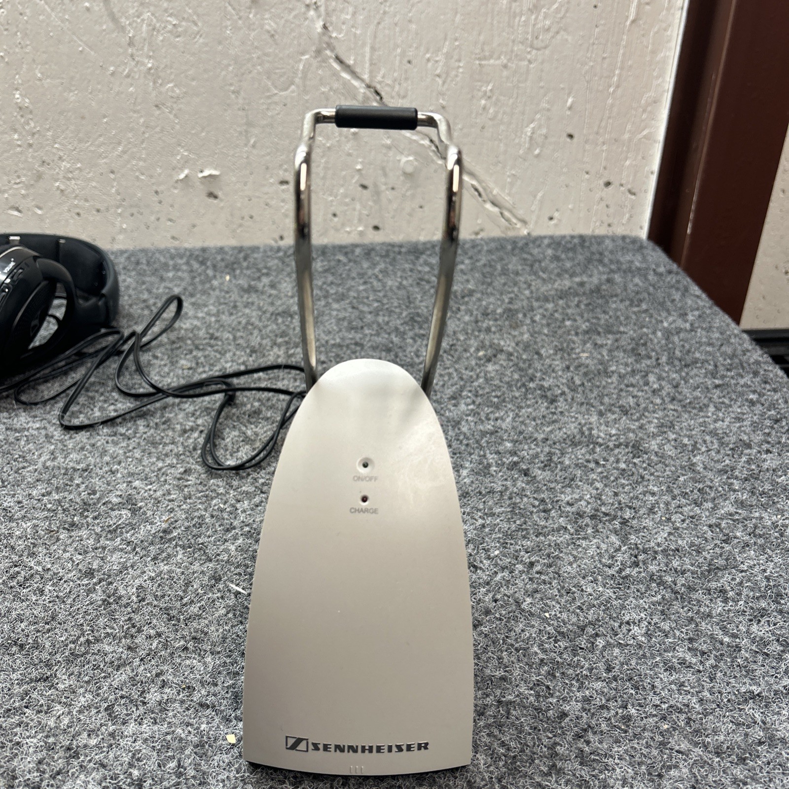 Sennheiser Wireless HDR120 Headphones TR120 Charging Dock , AV Adaptor, WORKING