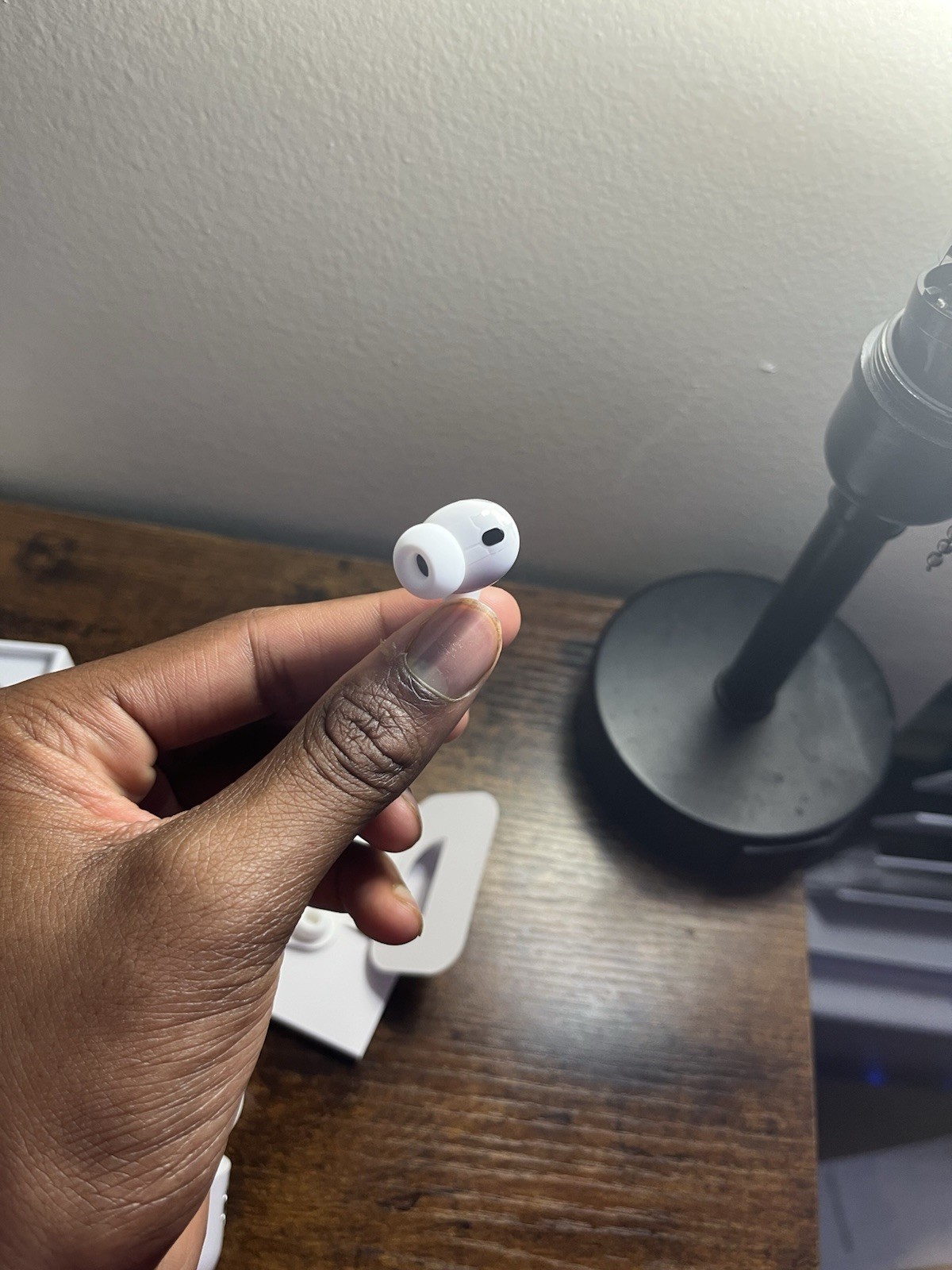 Apple AirPods Pro 3 Wireless Bluetooth In-Ear Earbuds w/ Charging Case White