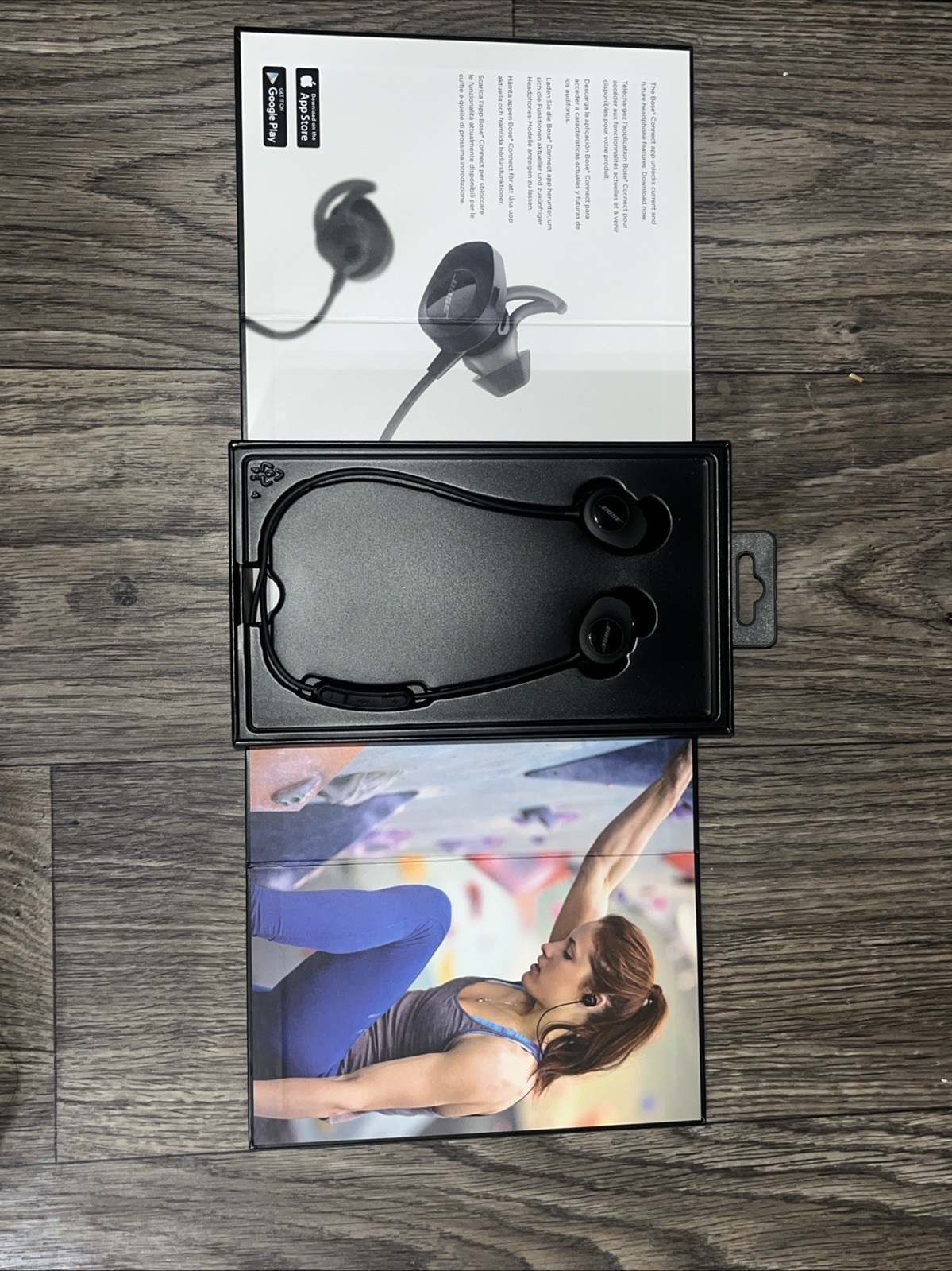 Bose 761529-0010 SoundSport Wireless in Ear Neckband Headphones Black + Extras