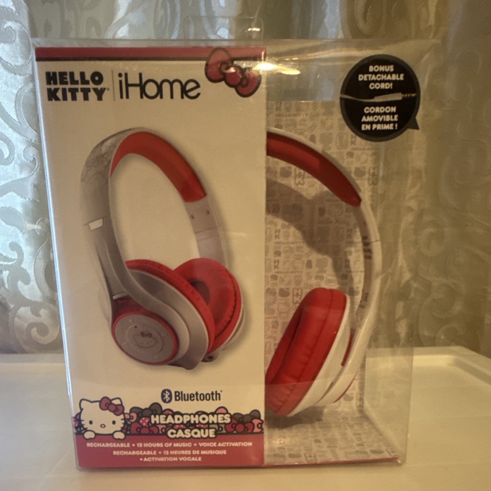 Hello Kitty iHome Bluetooth Wireless Headphones White Red