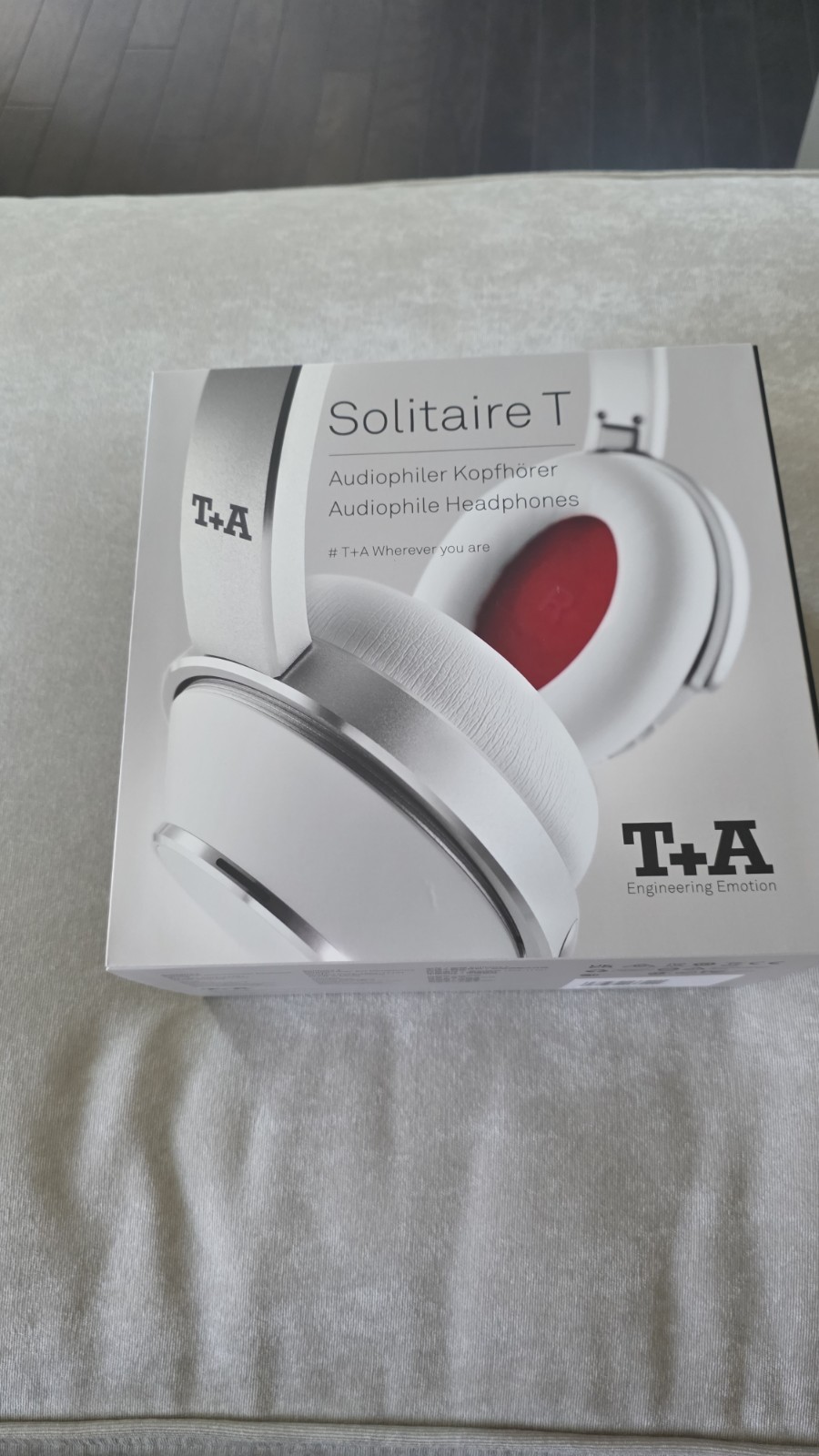 T+A Elektroakustik Solitaire T Closed Back Headphones All White