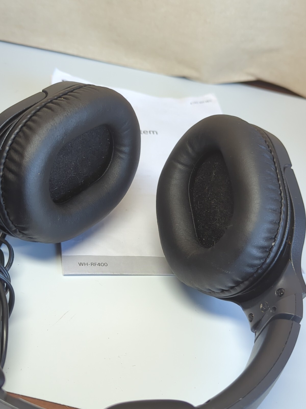 Sony WH-RF400 Wireless Home Theater Headphones Low Use !! w/ Base Cord & Manual