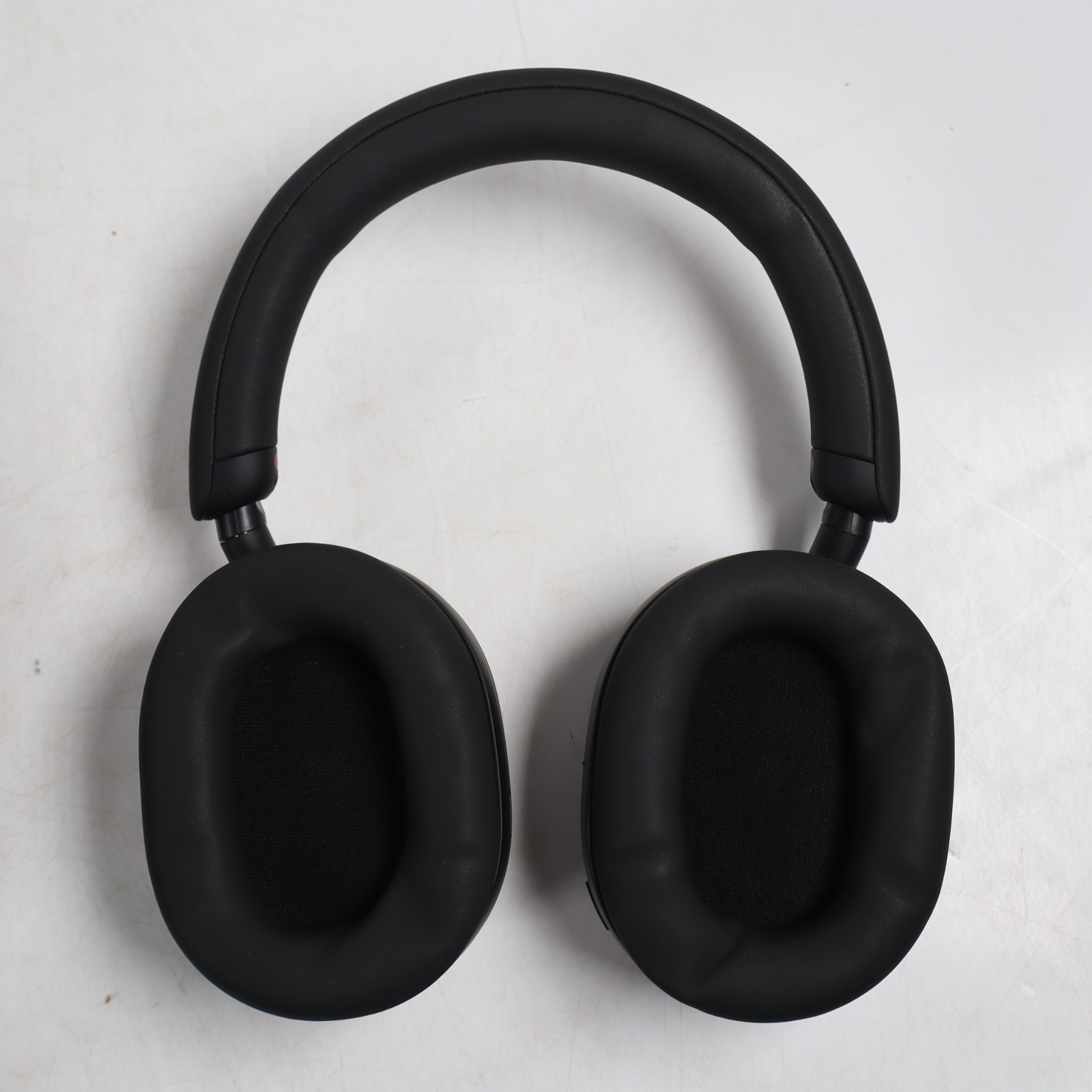Sony WH-1000XM5/B Wireless Noise Canceling Over-Ear Headphones – W Case & Cables