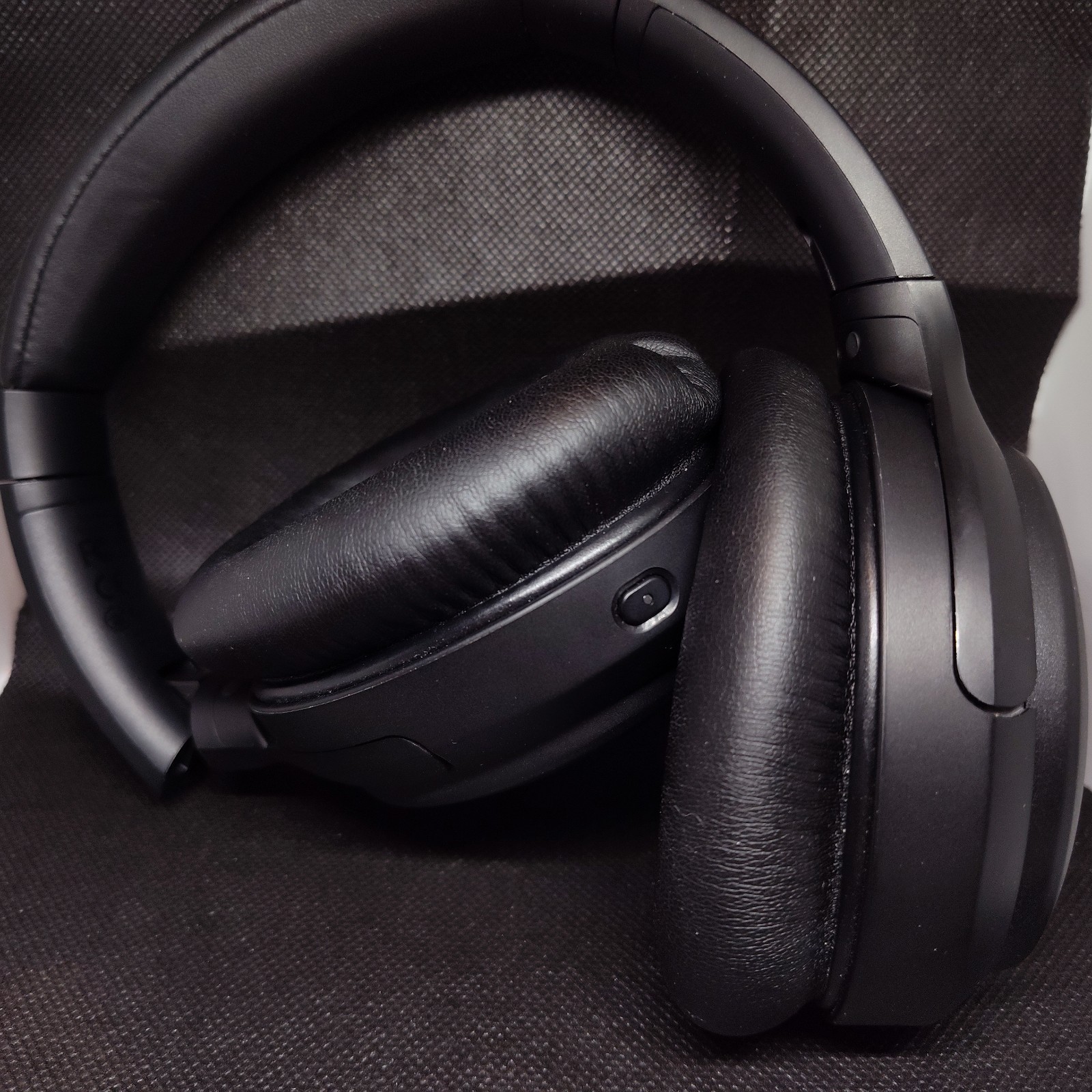 Soundpeats A6 Hybrid Active Noise Cancelling Over-Ear Headphones (Complete Set)