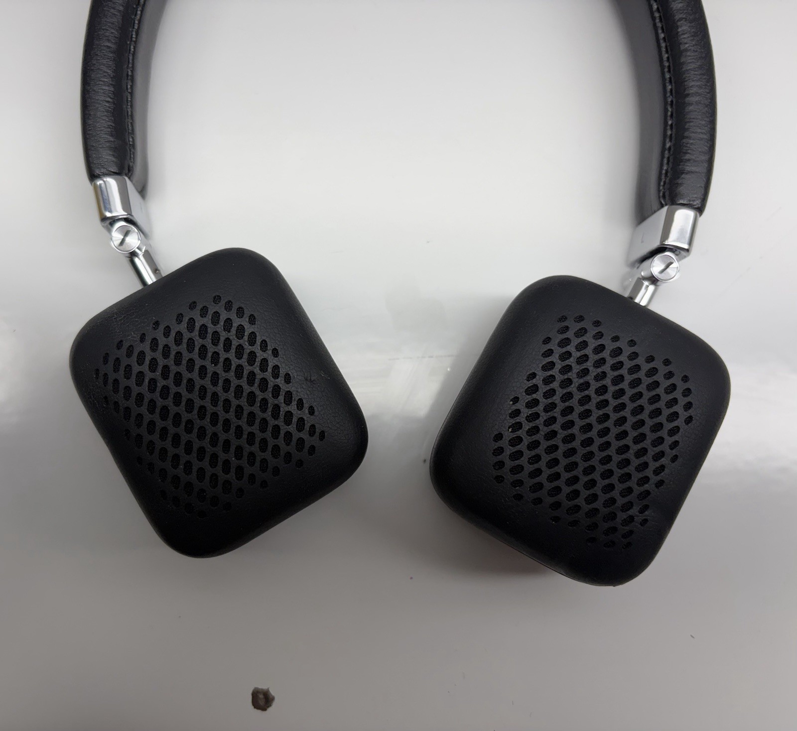 Harmon Kardon Soho Wireless Headphones – Leather, Rare, Discontinued