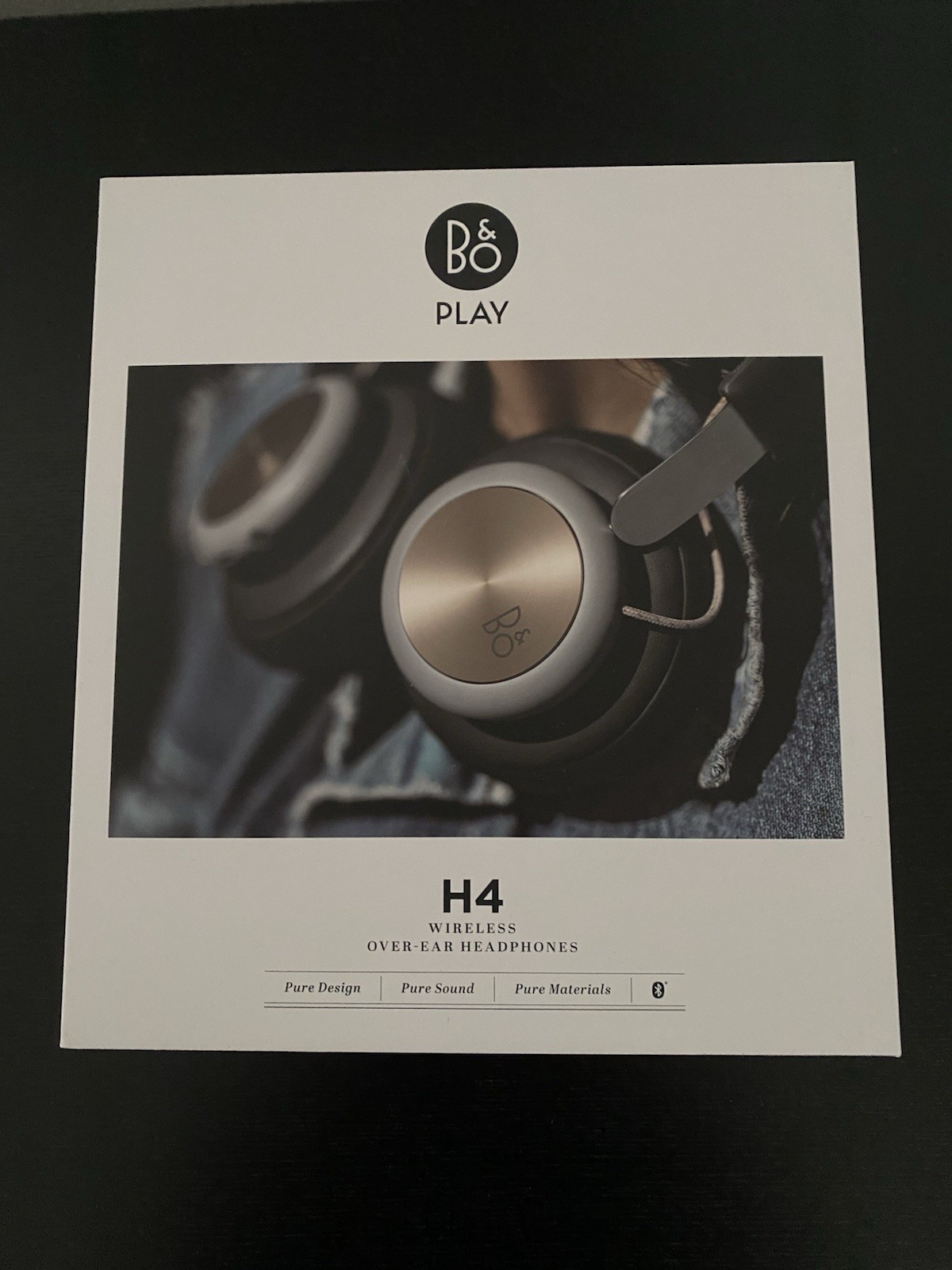 Bang & Olufsen Beoplay H4 Over-Ear Wireless Headphones – Charcoal Gray