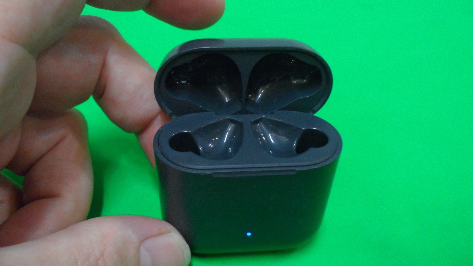 ONN Wireless Earbuds CHARGING CASE (AAASH100069415)-Black