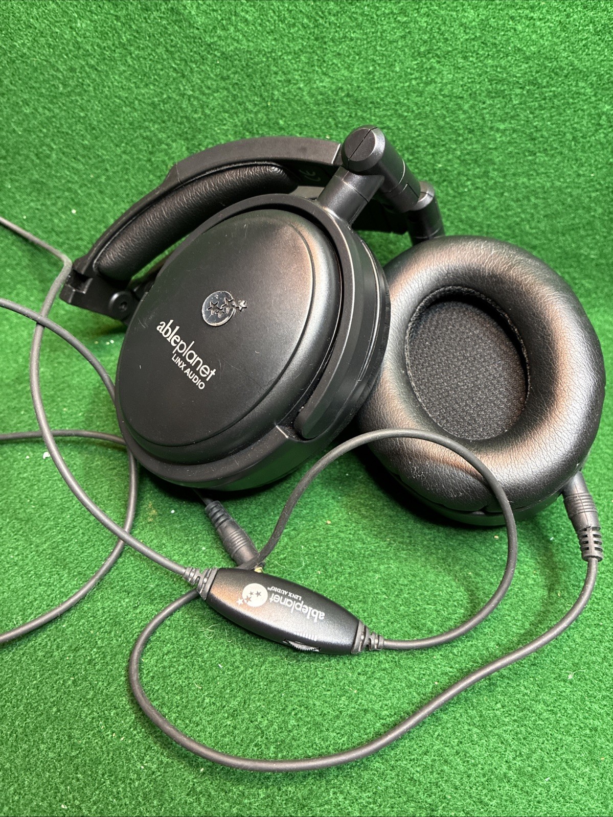 ABLE PLANET Linx Audio Noise Cancelling Padded Headphones Excellent Condition