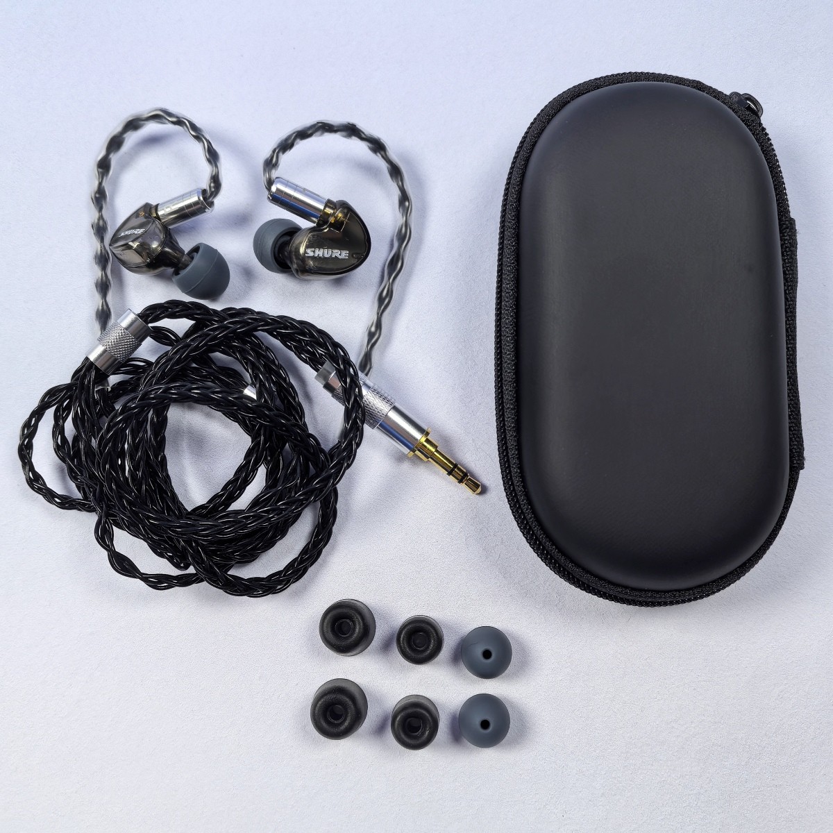 Shure SE535 Professional Sound Isolating Earphones In-Ear Headphones Black Gold