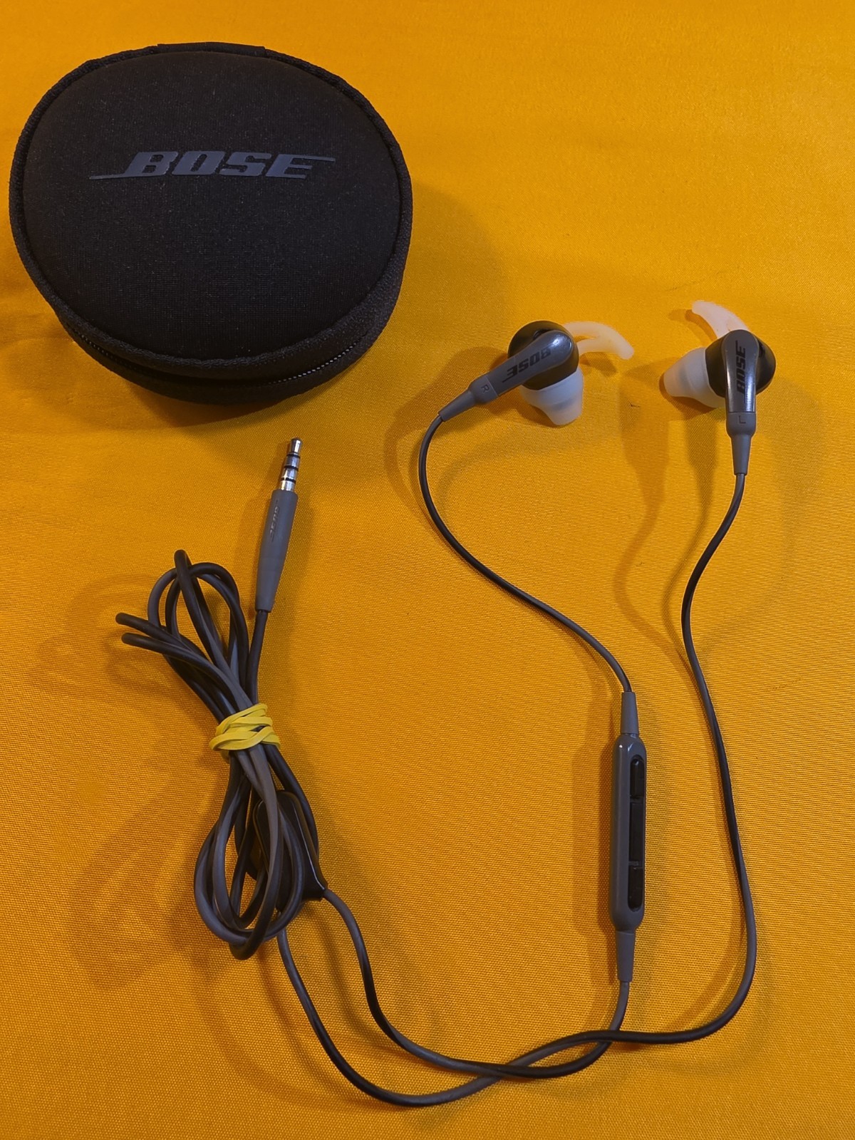 Bose SoundSport Wired 3.5mm Jack Earphones Headphones Earbuds Charcoal-Black