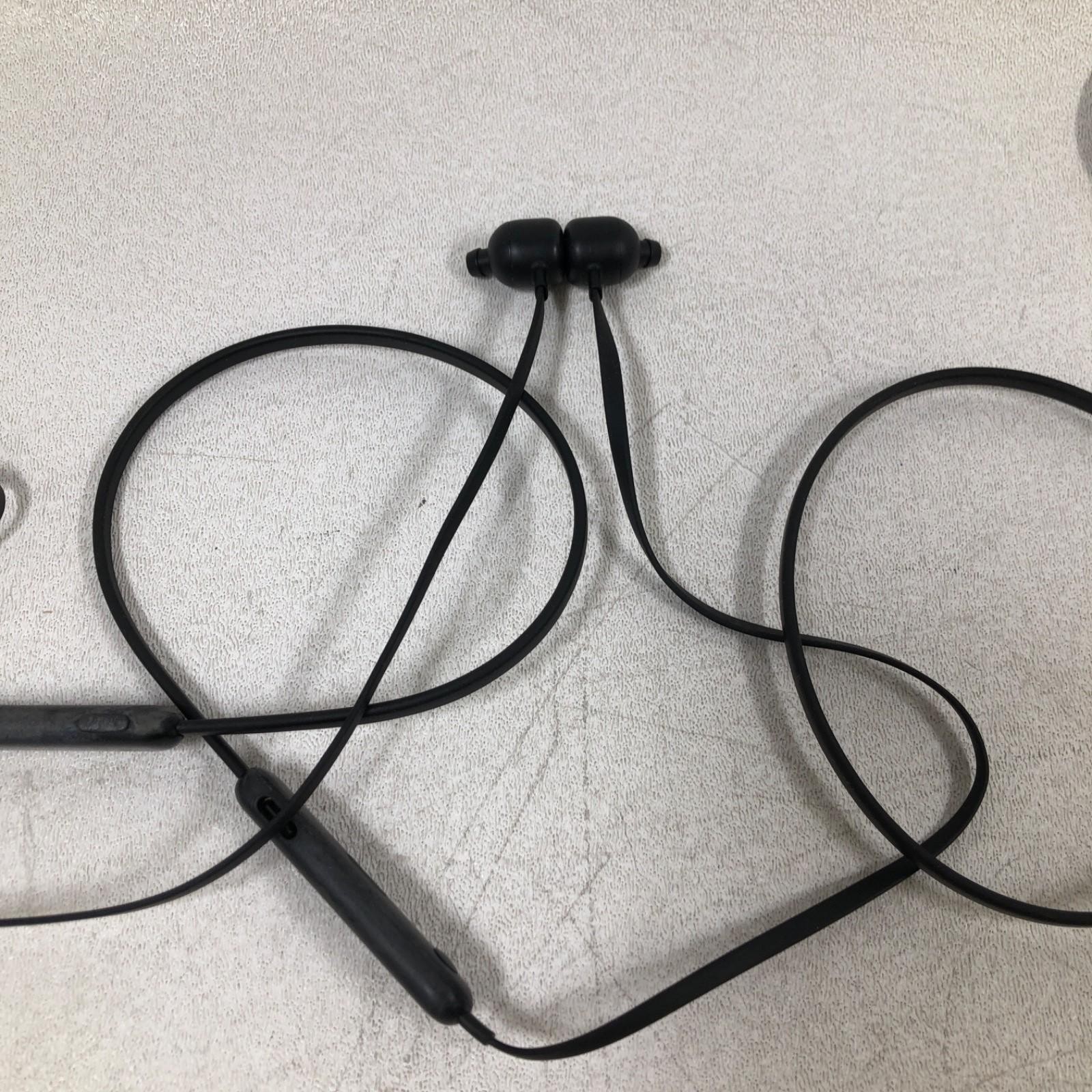 FOR PARTS LOT OF 15 Beats Flex Wireless Bluetooth Earbuds Earphones – Black/Whit